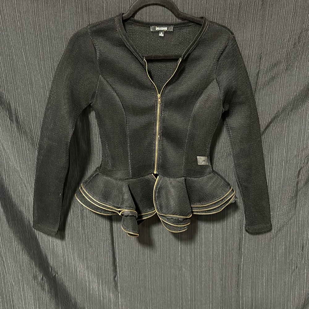 UPS & Downs brand / black‎ mesh w/gold zipper front top / Size M / P-8